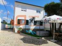 Moradia T3+1 entre a cidade de Caldas da Rainha e São Martinho do P...
