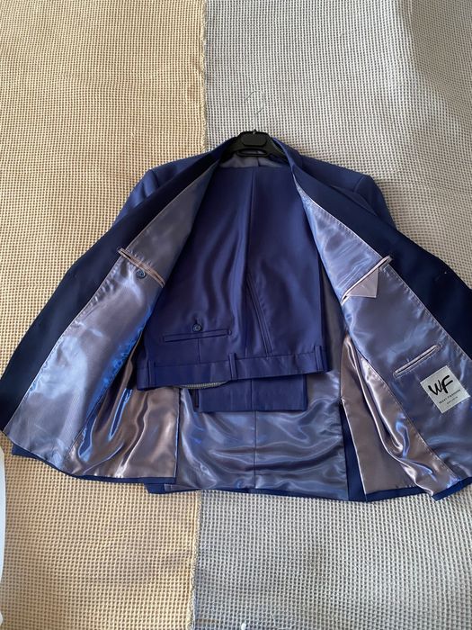 Продам мужской деловой костюм