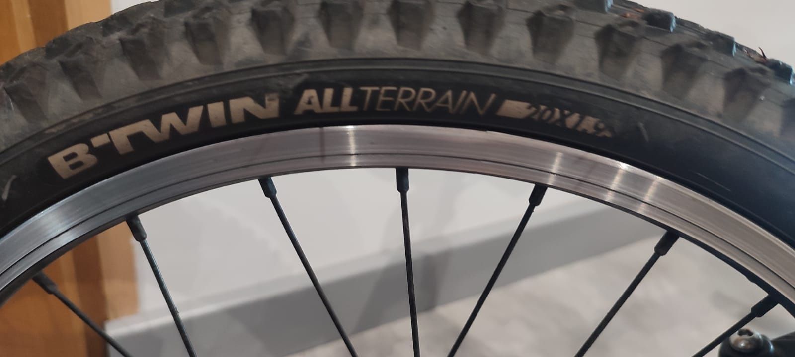 Super lekki rower Kubikes 20 cali (aluminiowa rama)