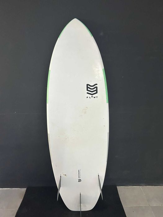 Surfboard - Flowt 5'8 Wave Magnet 34L