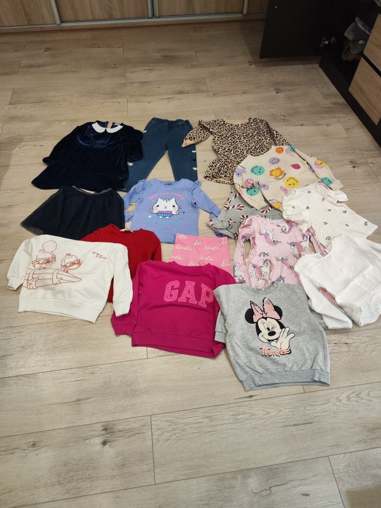 Paka ubrań dla dziewczynki H&M , Sinsay, Zara roz 116