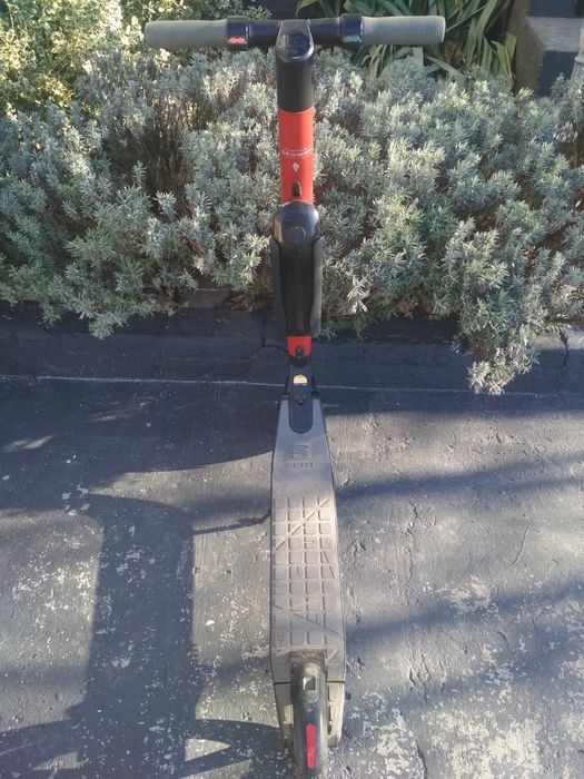 Електросамокат ninebot es. Відмінний стан. Київ. Васильків.