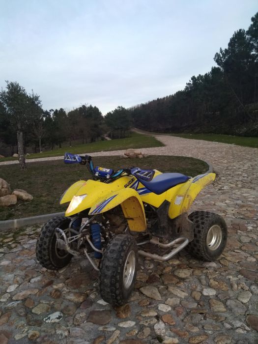Suzuki Itz 250 ano 2009