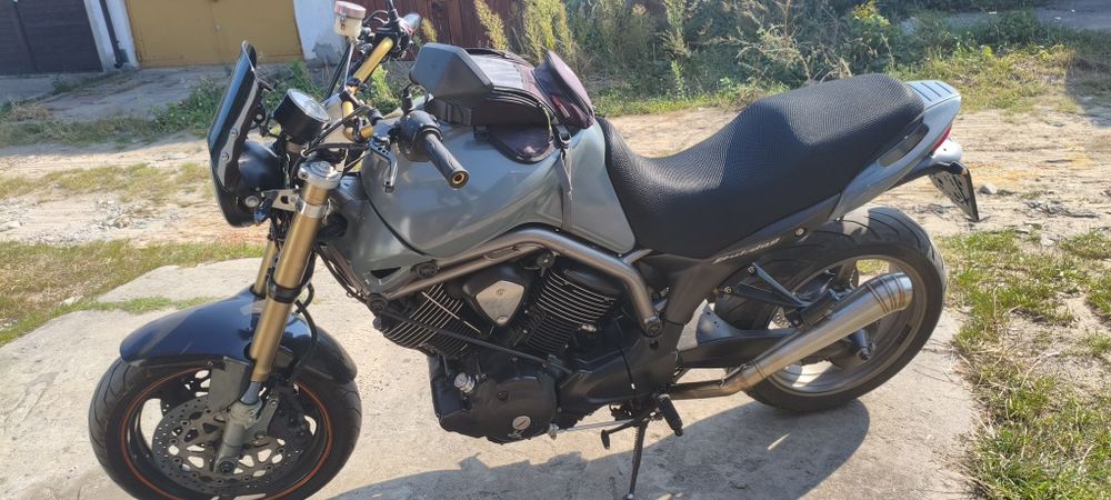 Yamaha bulldog bt 1100