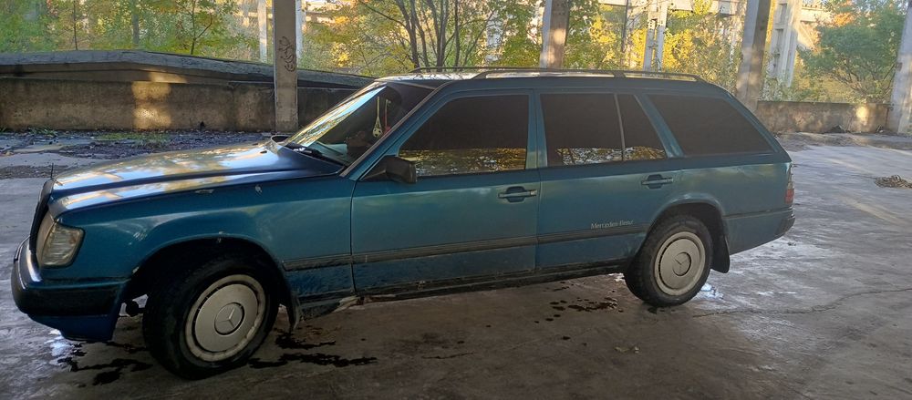 Продам Мерседес 124