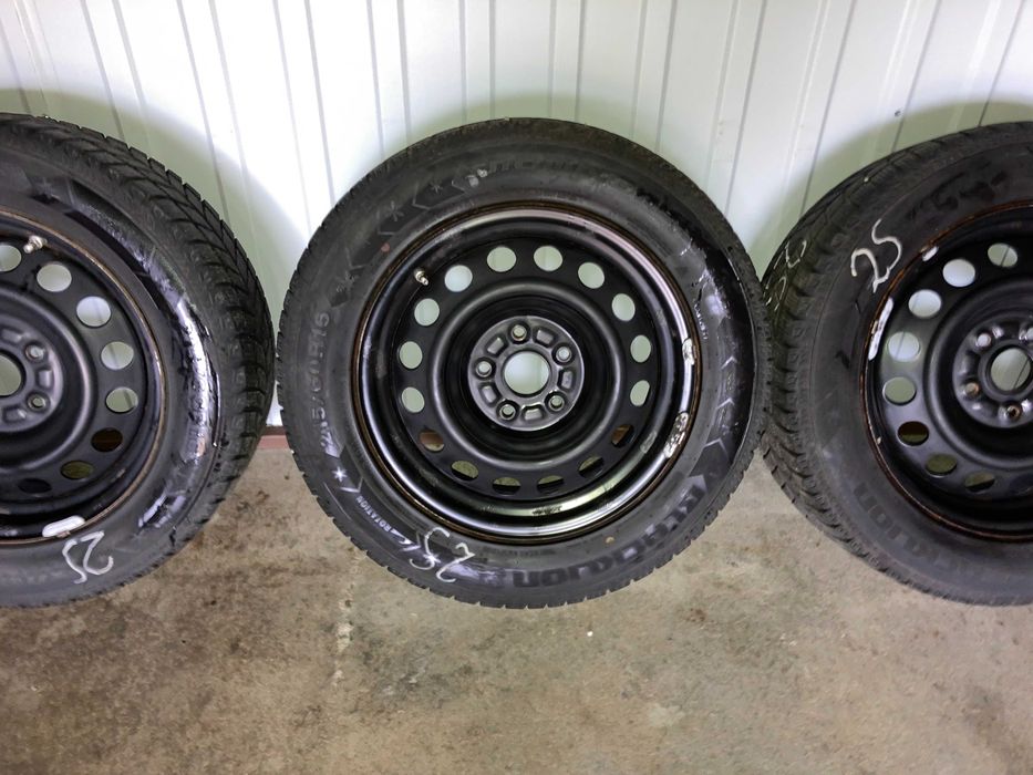 Koła zimowe stalowe HYUNDAI IX 35 Tucson 215/70/16 z czujnikami