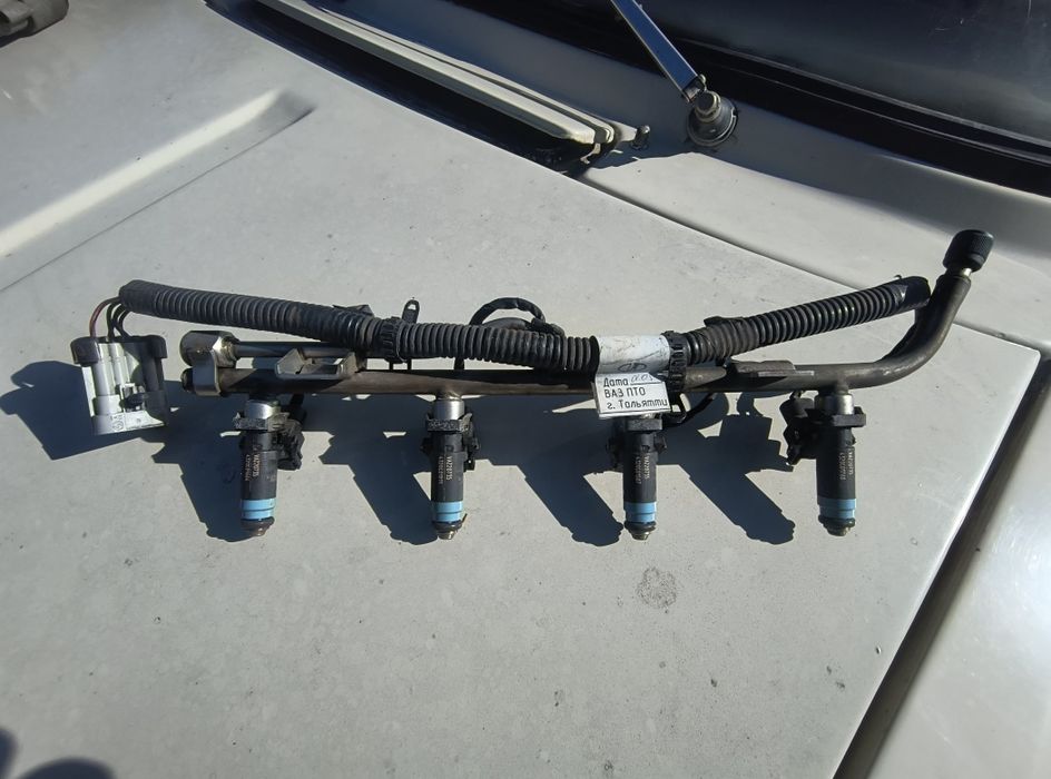 Паливна рампа 1.6 16кл Siemens