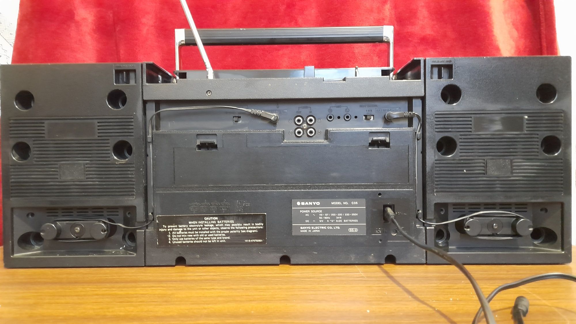 Sanyo C35  Винтажная  двухкассетная стерео магнитола + кабель AUX