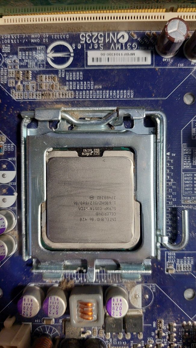 Процесор celeron
материнская плата775 G31MV-K  в гарному робочому стан