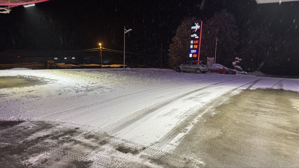 Odśnieżanie , podjazdow, parkingow