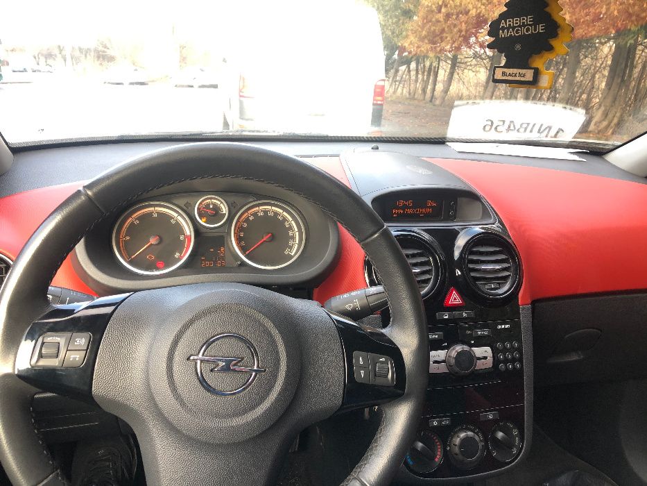 Opel Corsa D – 1.3, 111 Edition 2010, 3-дверка