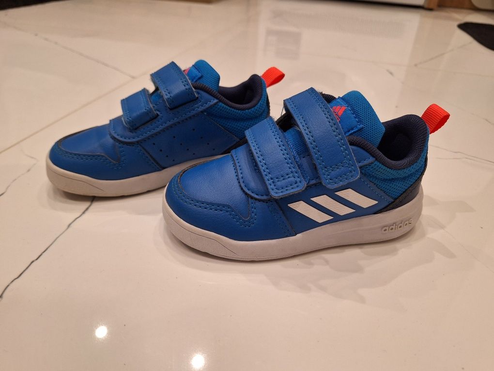 Adidas Tensaur r. 23