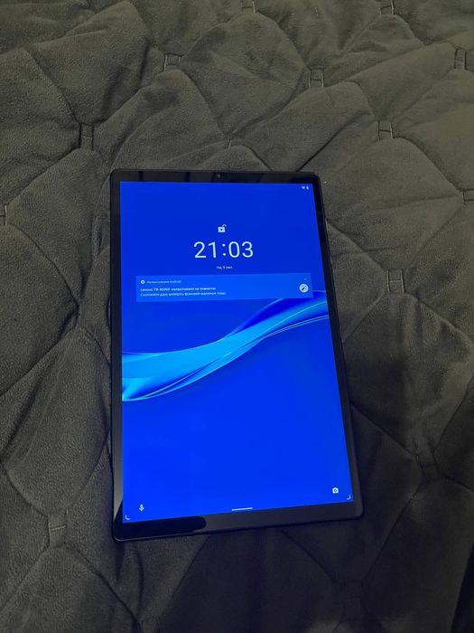 Lenovo.   планшет