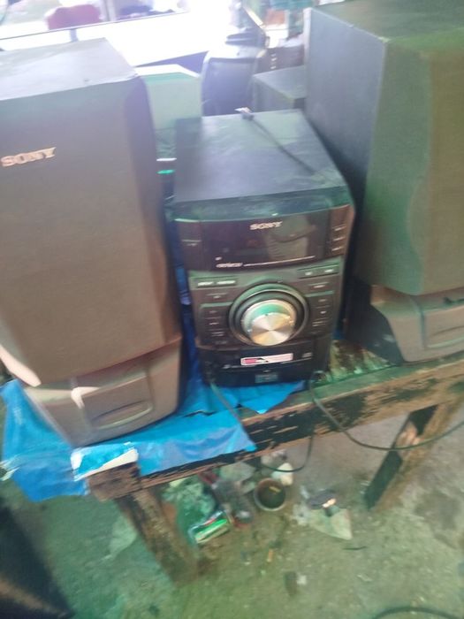 Troco ou vendo sistema de som Sony