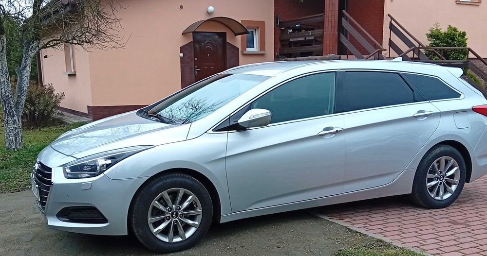 Auto  marki  HYUNDAI   I40