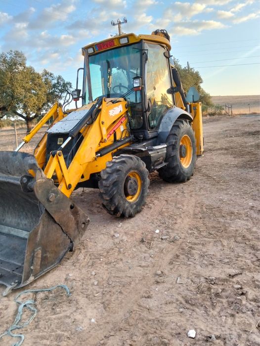 Retro-escavadora Jcb 3cx