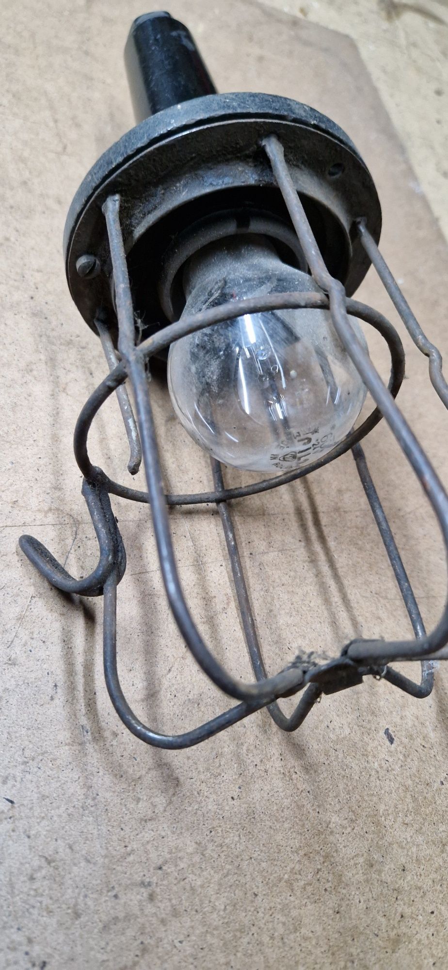 Lampa warsztatowa retro Prl