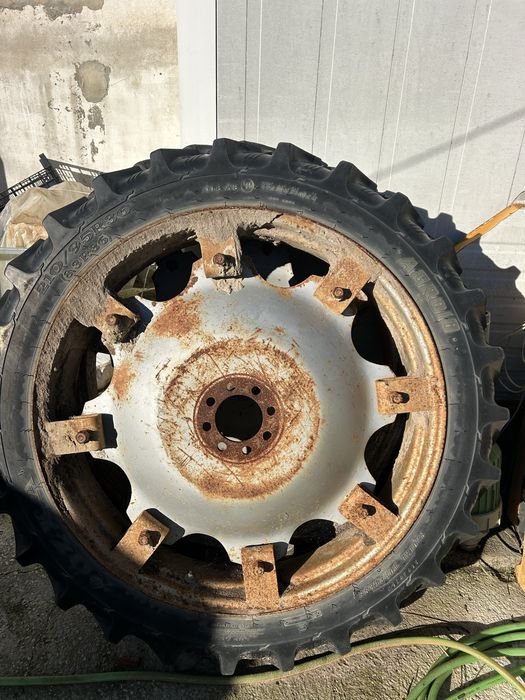 Rodas estreitas para trator