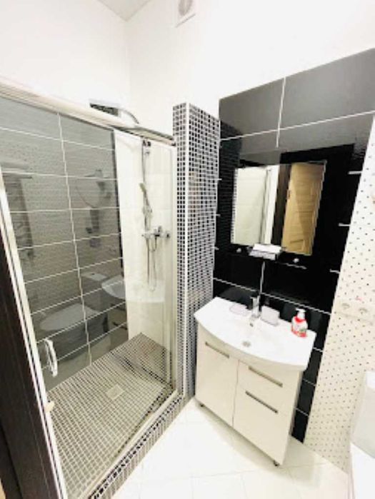 7 ст Б Фонтана 520 м гостиница 14 номеров -студий с кухней и с/у