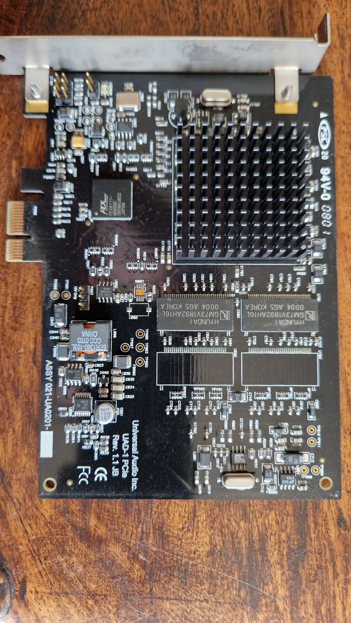 Karta UAD pci express + pluginy