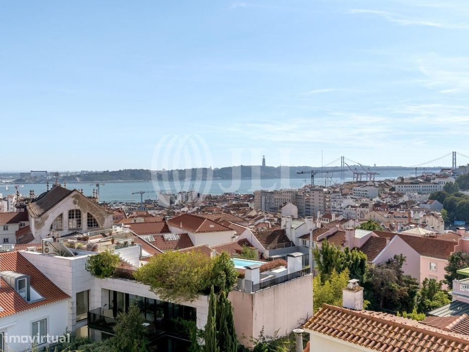 Apartamento T2, com vista rio e cidade, Principe Real