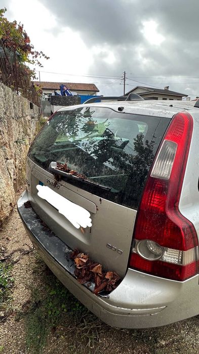 Vendo Volvo V50 2.0 ou peças do proprio