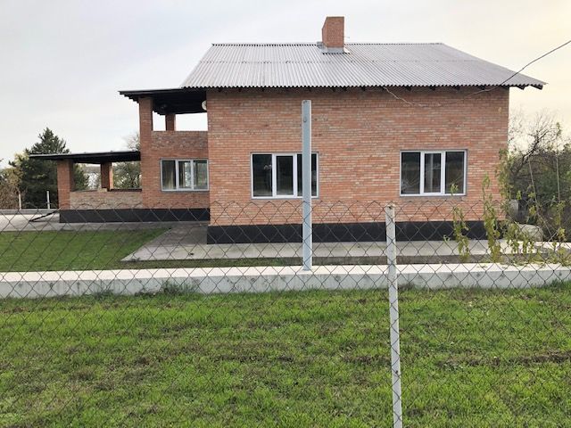 Продаётся дом в селе Приветное на берегу Днепра