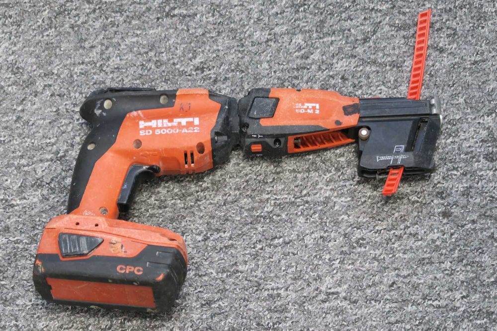 Wkrętarka do płyt HILTI SD 5000-A22, podajnik SD-M2 i bateria 1.6Ah