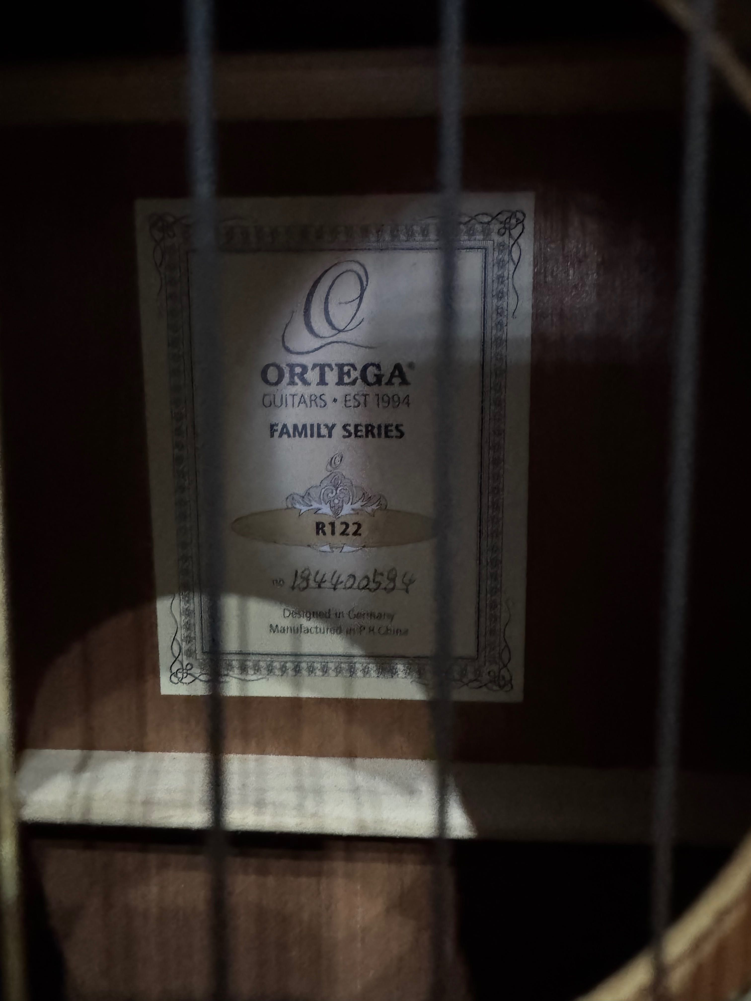 GITARA KLASYCZNA “Ortega” family series R122