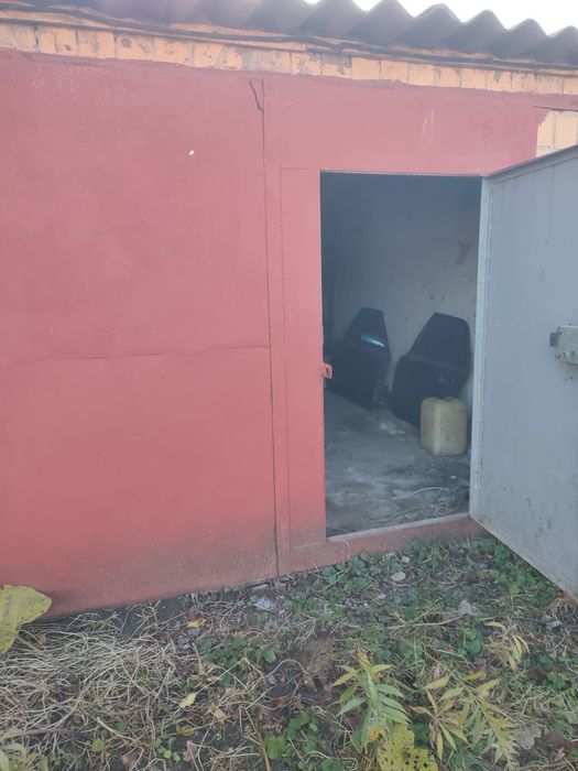 Продам гараж 5.5 на 12 метрів