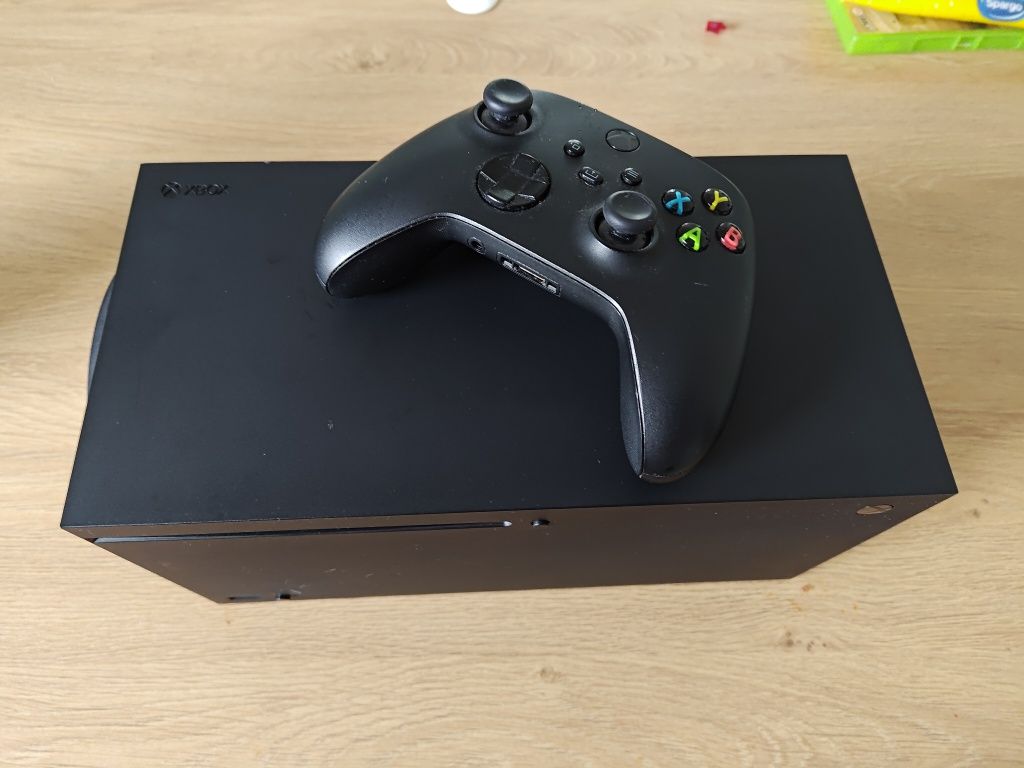 Xbox Series X 1tb gwarancja pad okablowanie