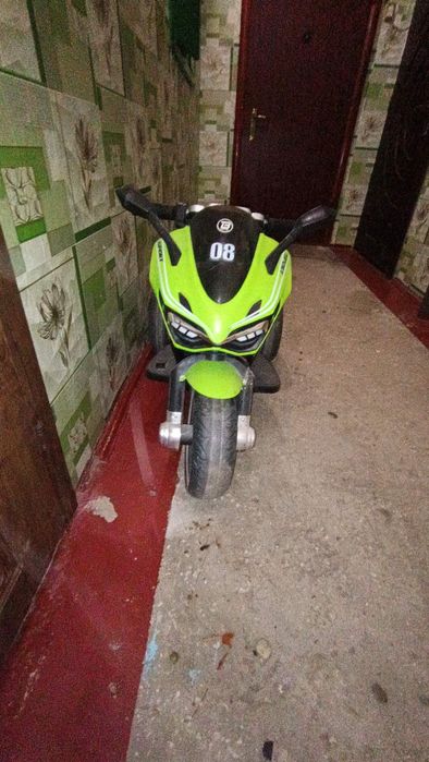 Дитячий електромотоцикол