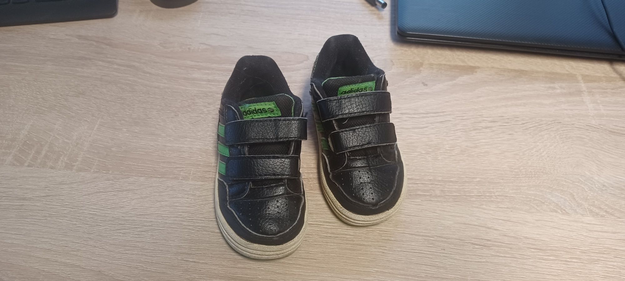 Dziecięce buty adidas rozmiar 22