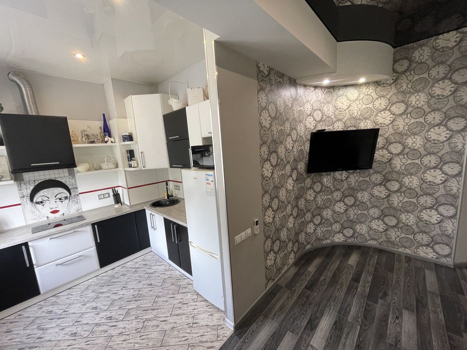 Квартира-студія люкс на пр Гагаріна