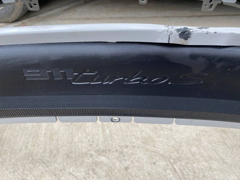 Porsche Carrera 992 turbo s бампер передній