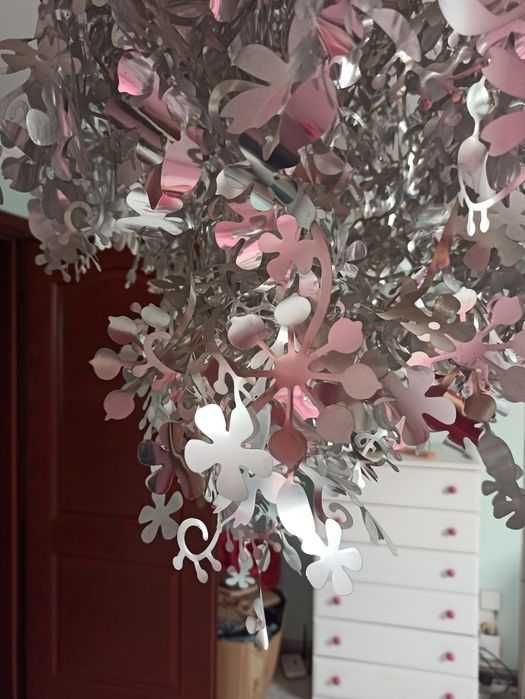 żyrandol lampa sufitowa srebrna duża zwisająca nowoczesna efektowna