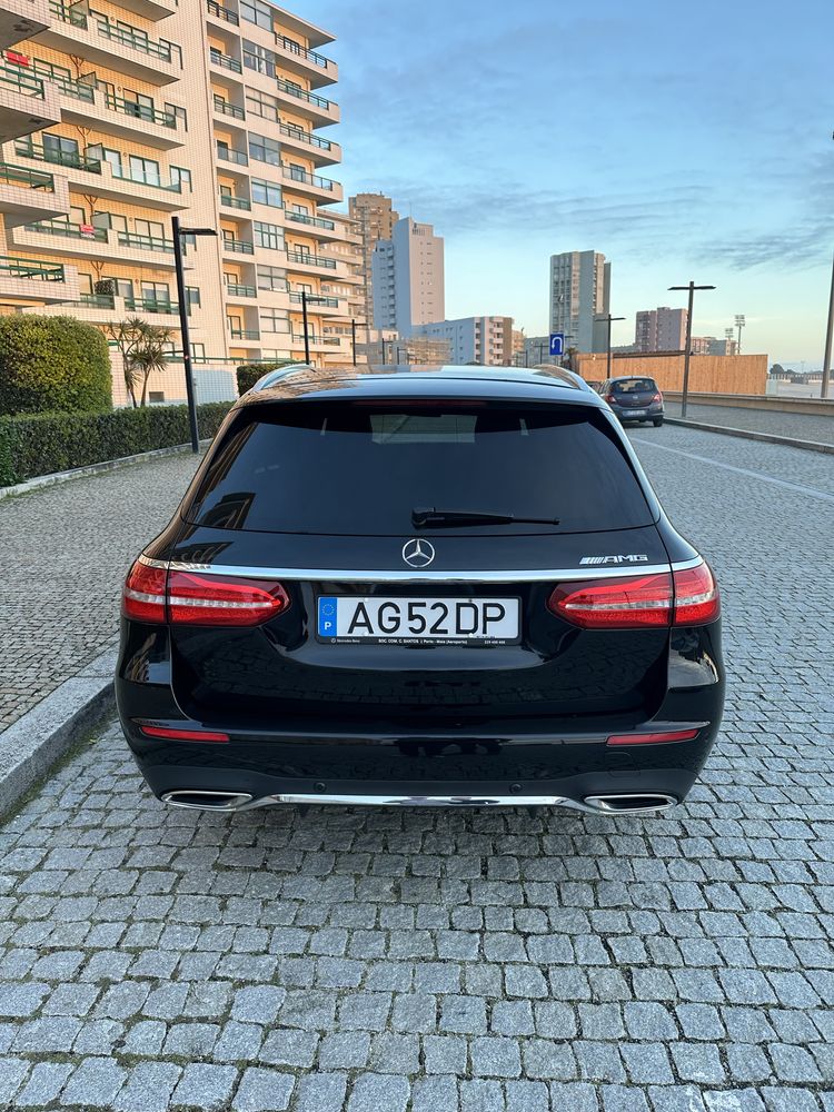 Mercedes-Benz E220d AMG