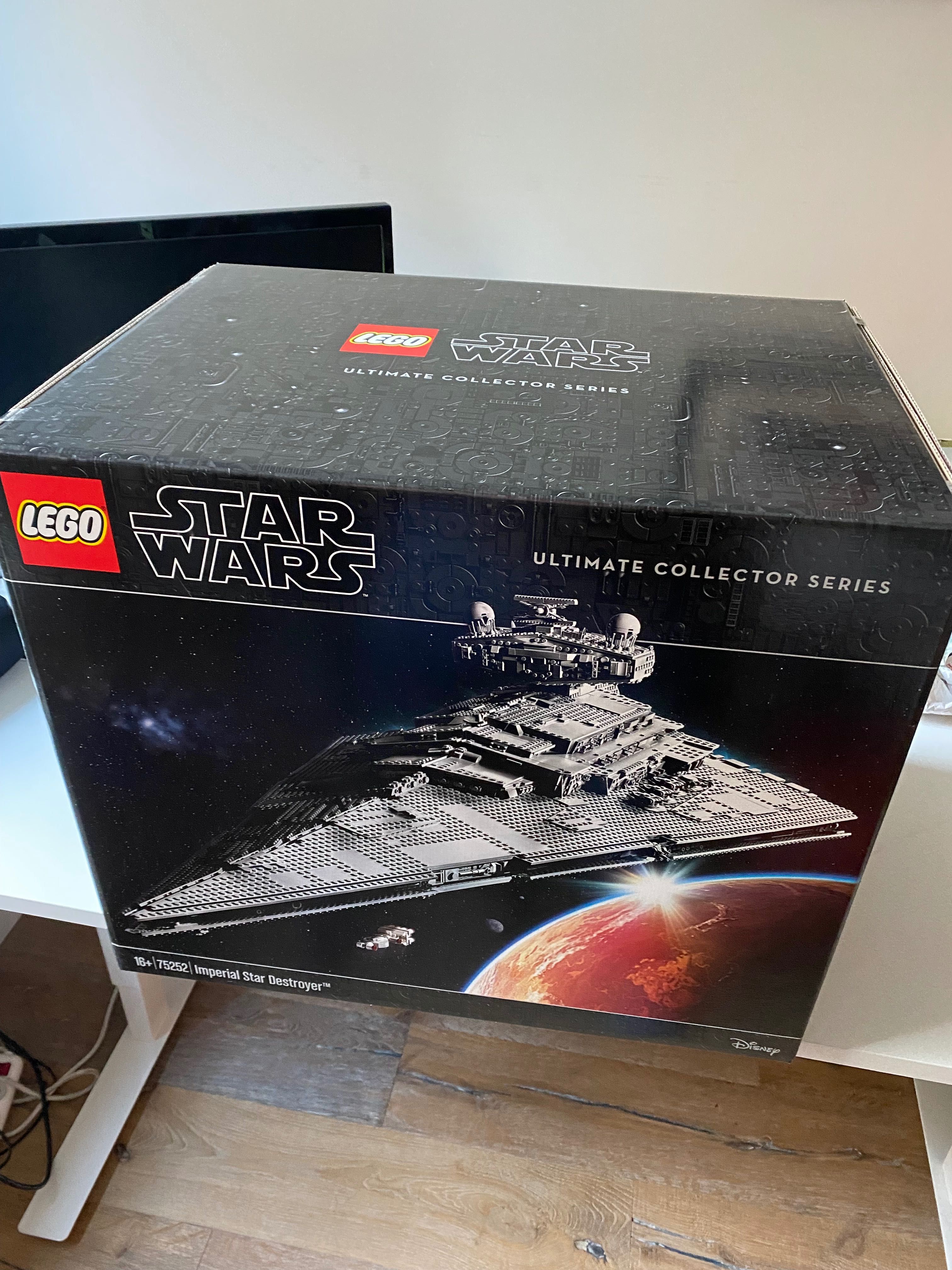 Lego Star Wars Ultimate Collector Series Star Destroyer (z dowozem)