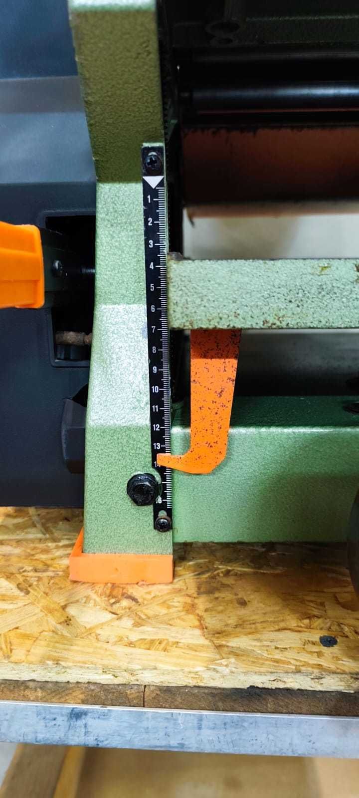 heblarka grubościówka strugarka wyrówniarka DeWALT DW50