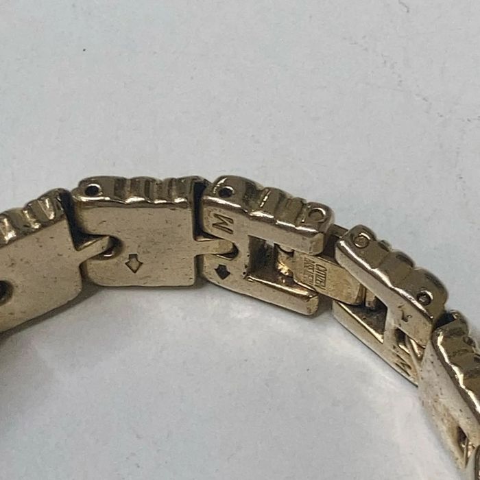 Citizen Elegance – złoty zegarek damski z kryształkami