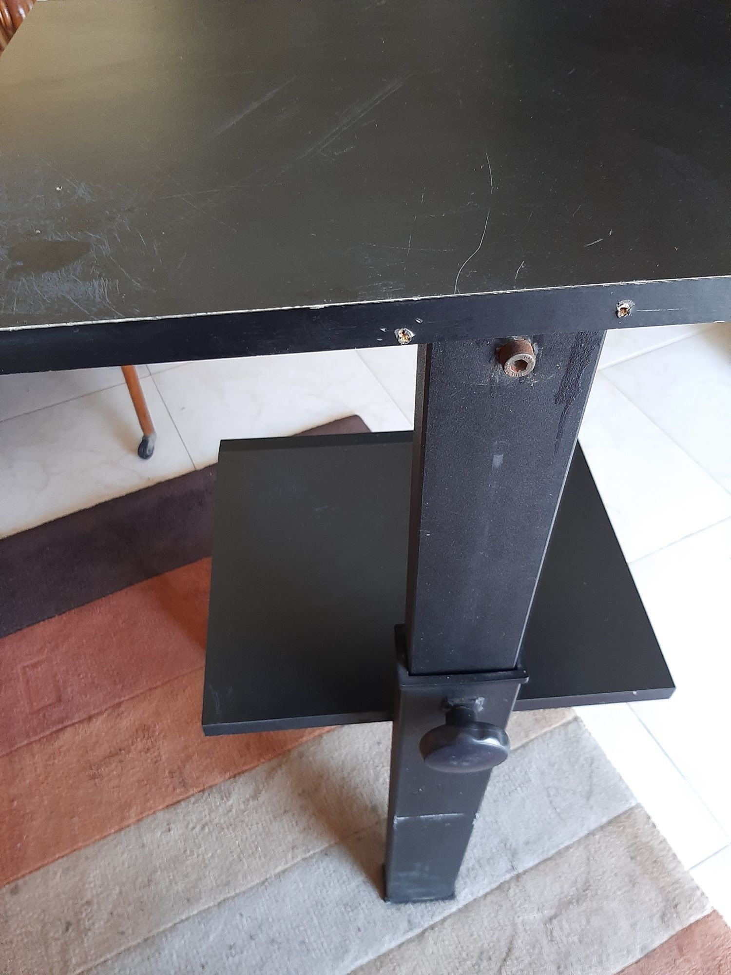Movel tv / hi fi / tv /computador com rodas ajustavel sobe/ desce pra