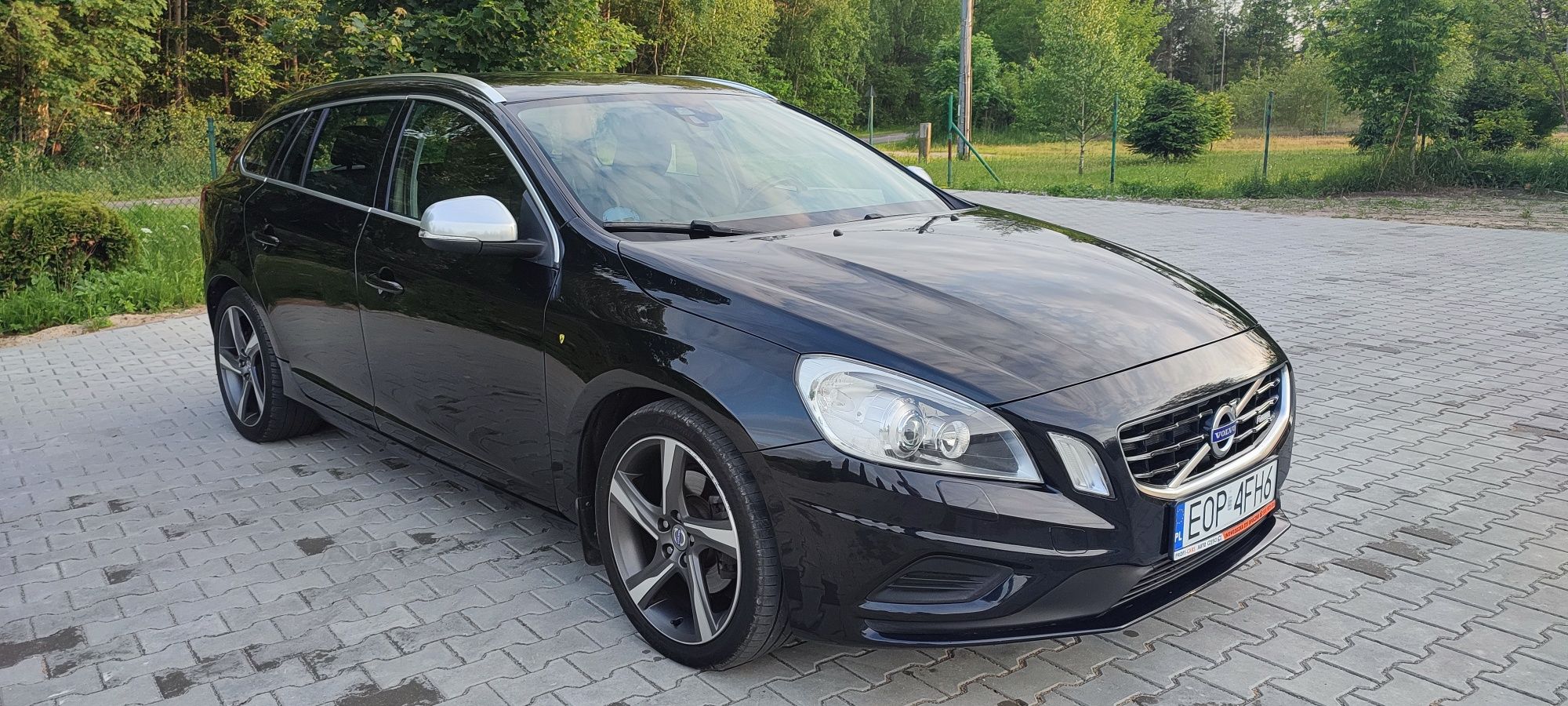 Volvo V60 1.6 115km#R Design # Xenon#Nowy rozrzad#