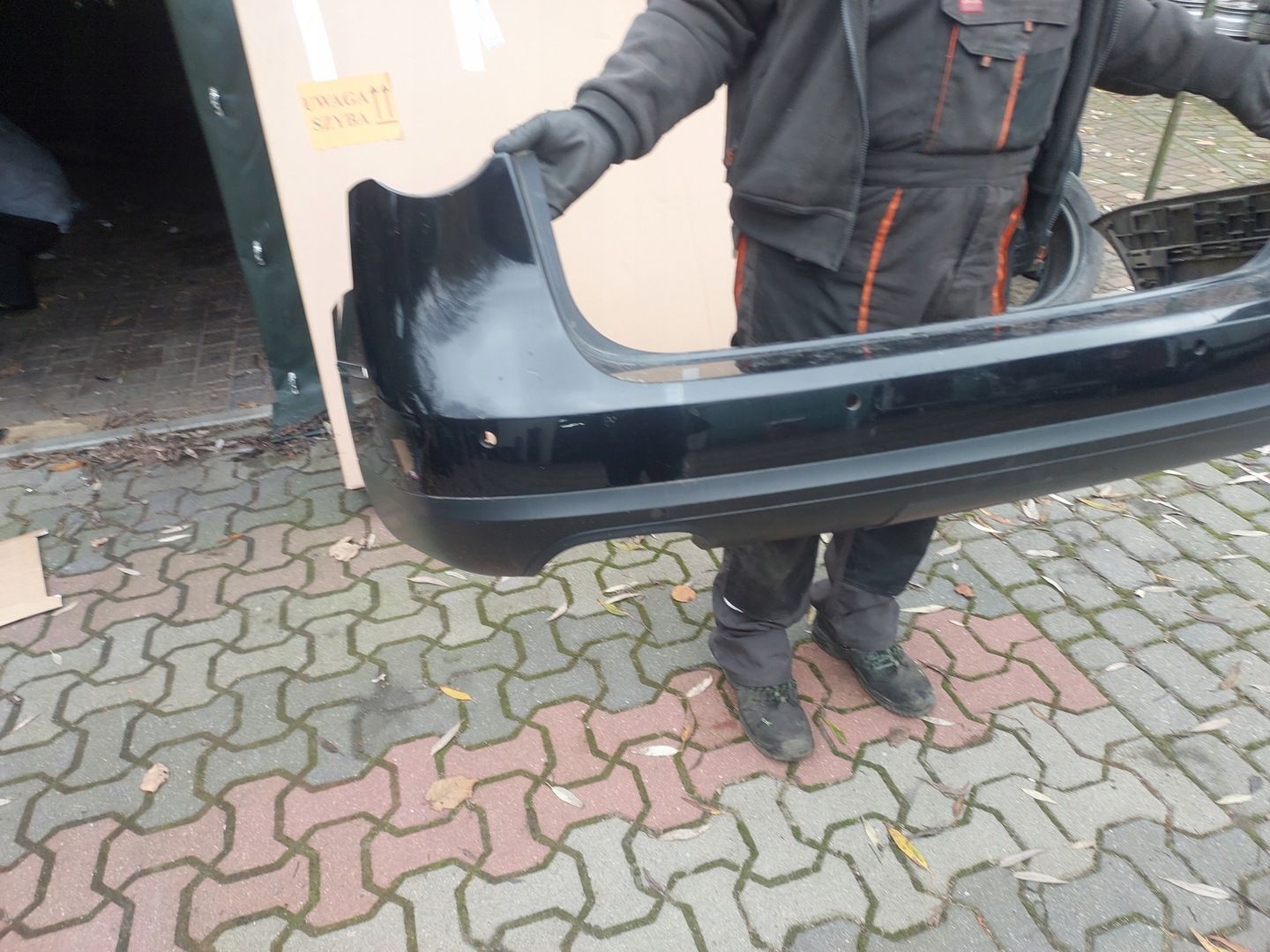 PASSAT B6 KOMBI ZDERZAK TYŁ LAK.LC9X