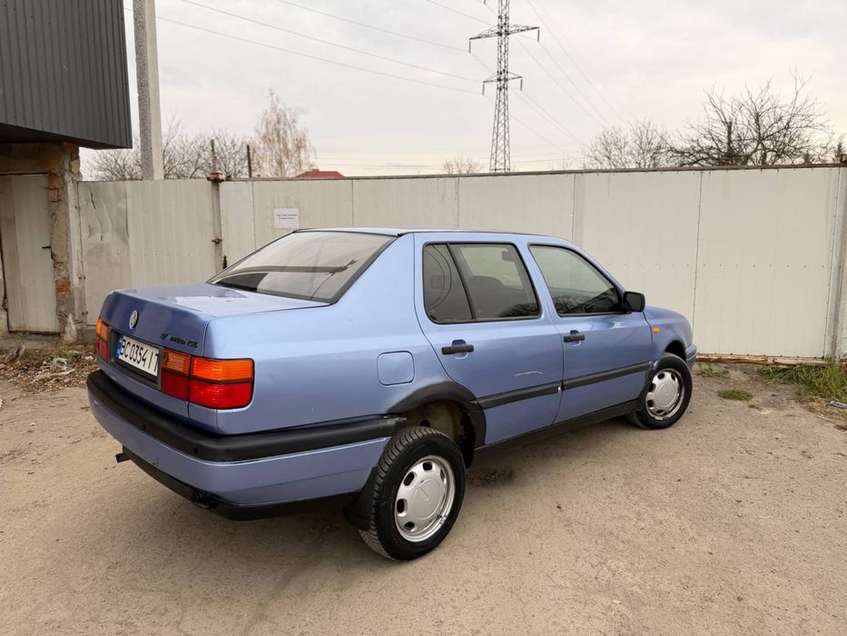 Volkswagen Vento 1.8 газ/бензин