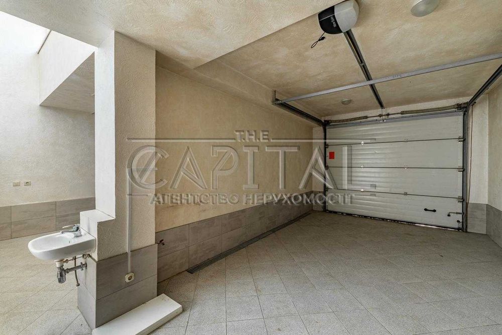 Елітний будинок 495 м² у Голосіївському р-ні, метро Васильківська
