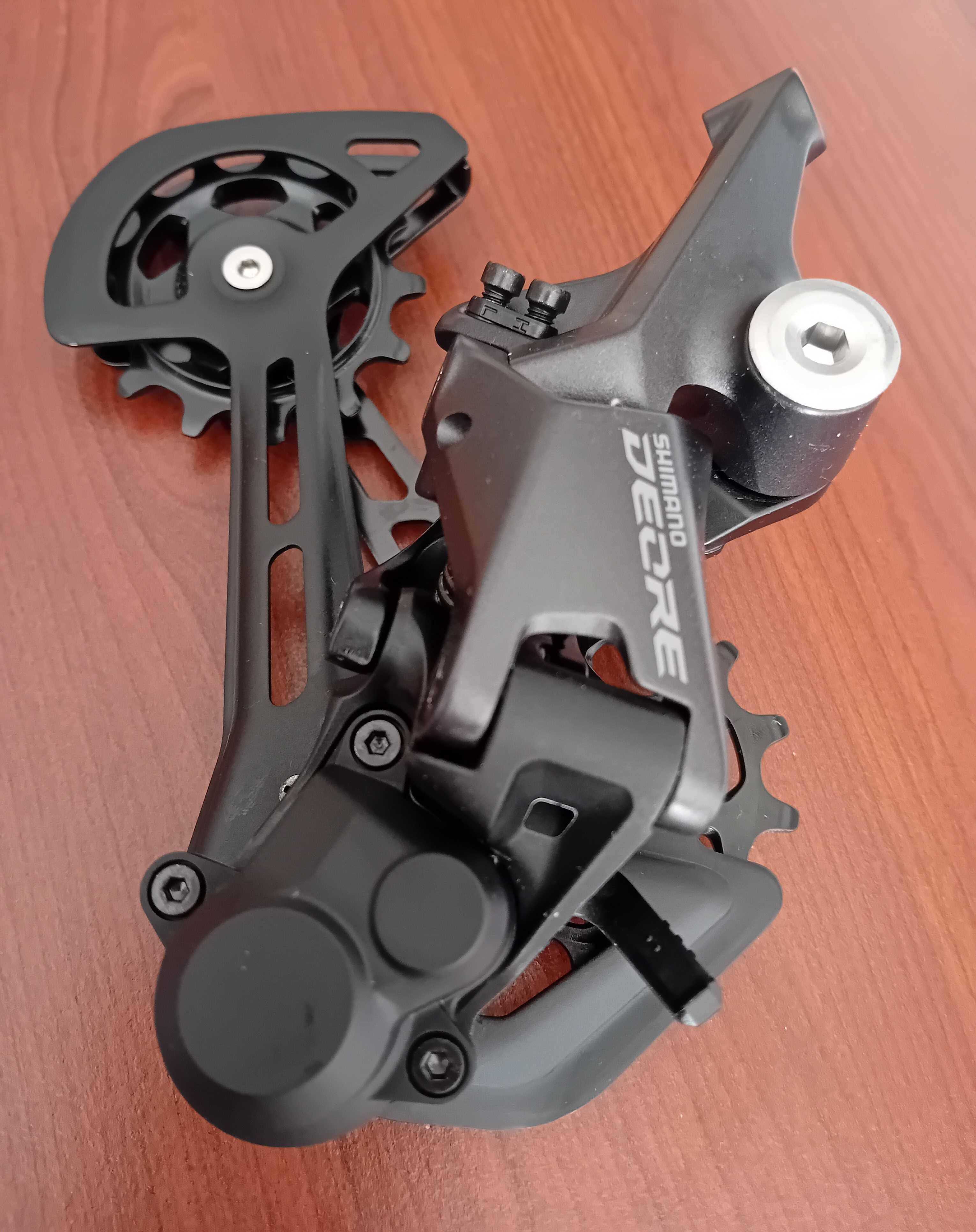 Przerzutka tylna Shimano Deore RD-M5100, SGS, 11-rzędowa / NOWA /.