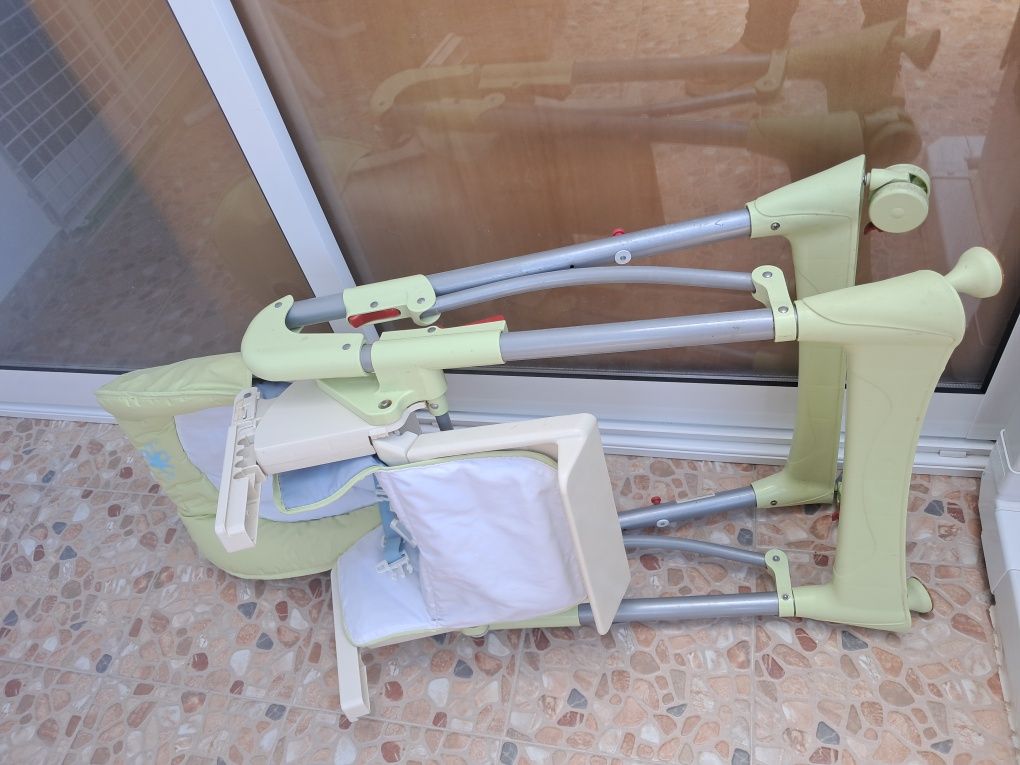 Cadeira de papa para criança.