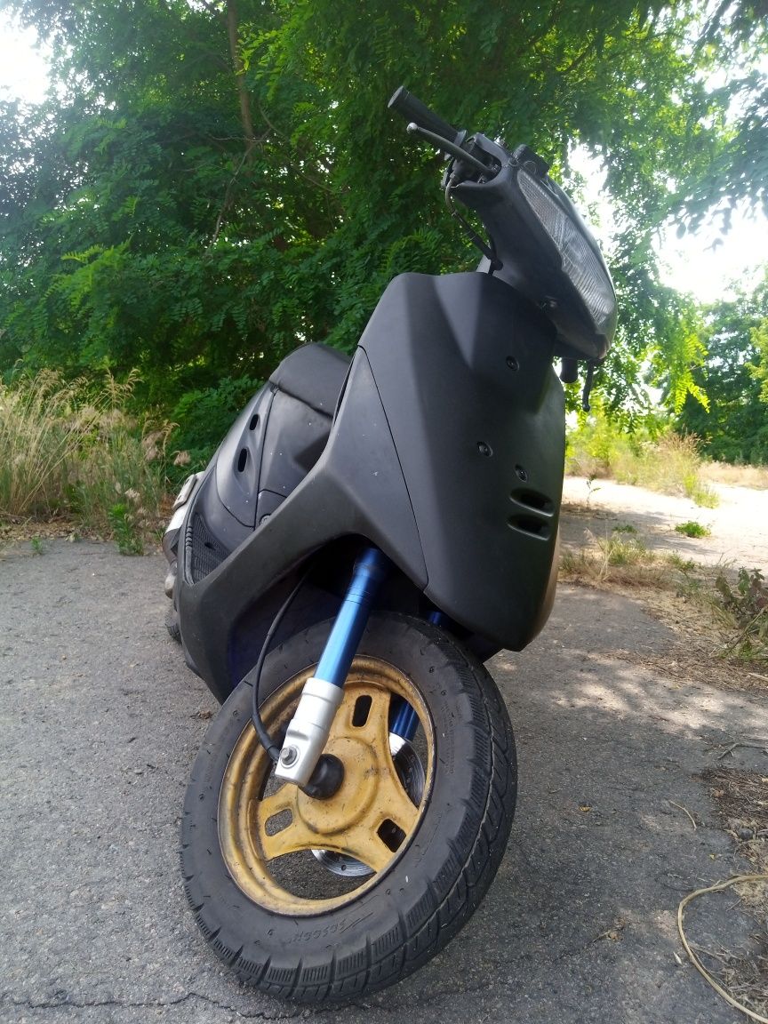 Продам скутер Honda Dio 28zx