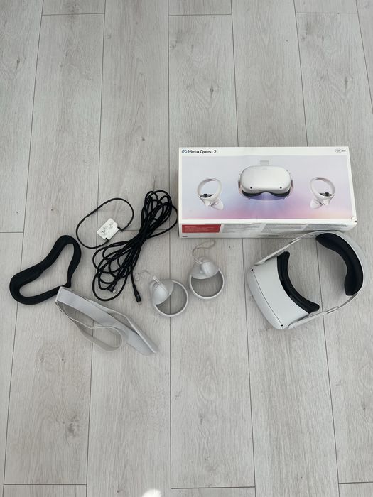 Oculus Quest 2 128 GB + Dodatki