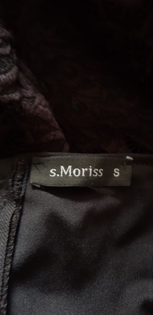 Czarna sukienka w koronkę s.Moriss rozmiar S